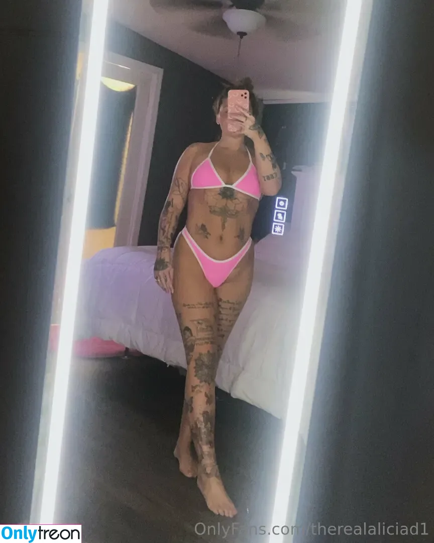therealaliciad1 nude photo #0045 (aliciadaniellew)