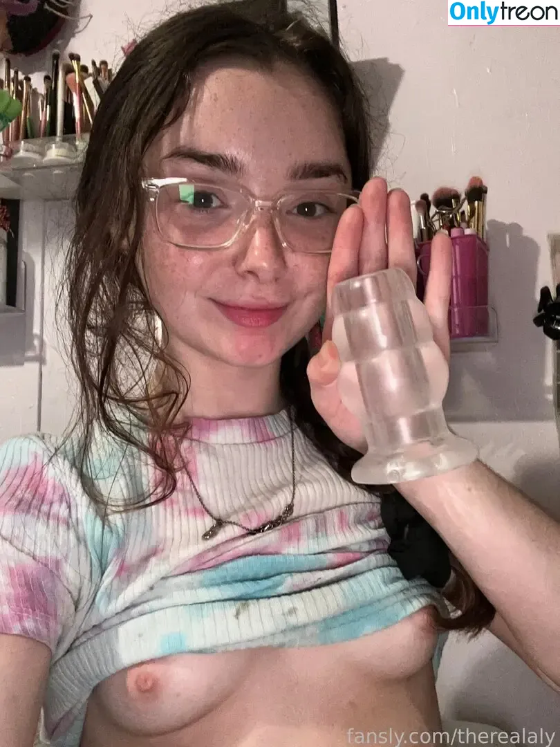 Therealaly nude photo #0694 (TheBestCouple / lilcurlyfry)