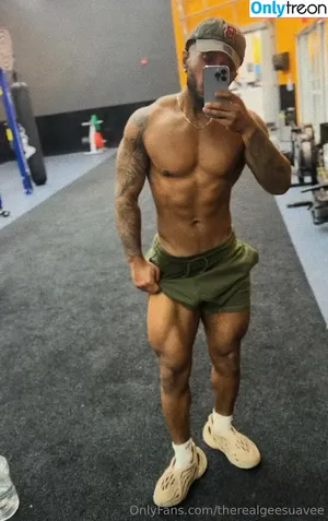 therealgeesuavee / therealgees / therealgeesuave nude photo #0022
