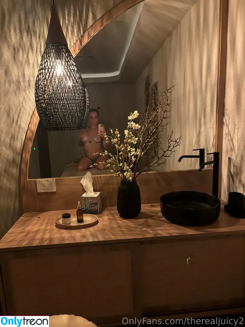 therealjuicy2 голая photo #0114 (therealjuicyy2)