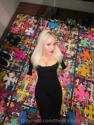 therealkyliepage / kyliepageofficial nude photo #0098