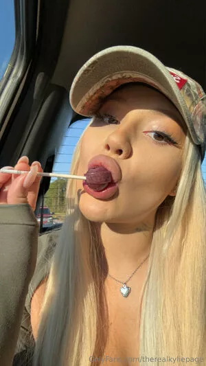therealkyliepage / kyliepageofficial фото голая #0580