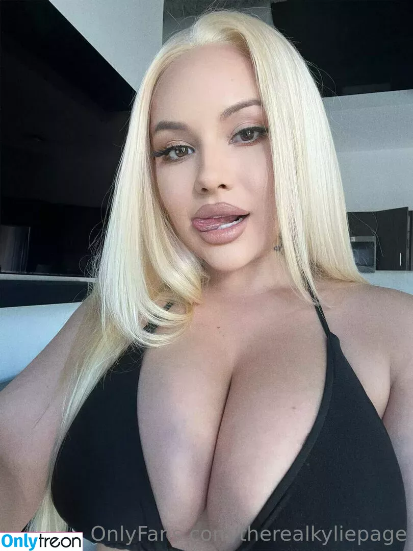 therealkyliepage nude photo #0080 (kyliepageofficial)
