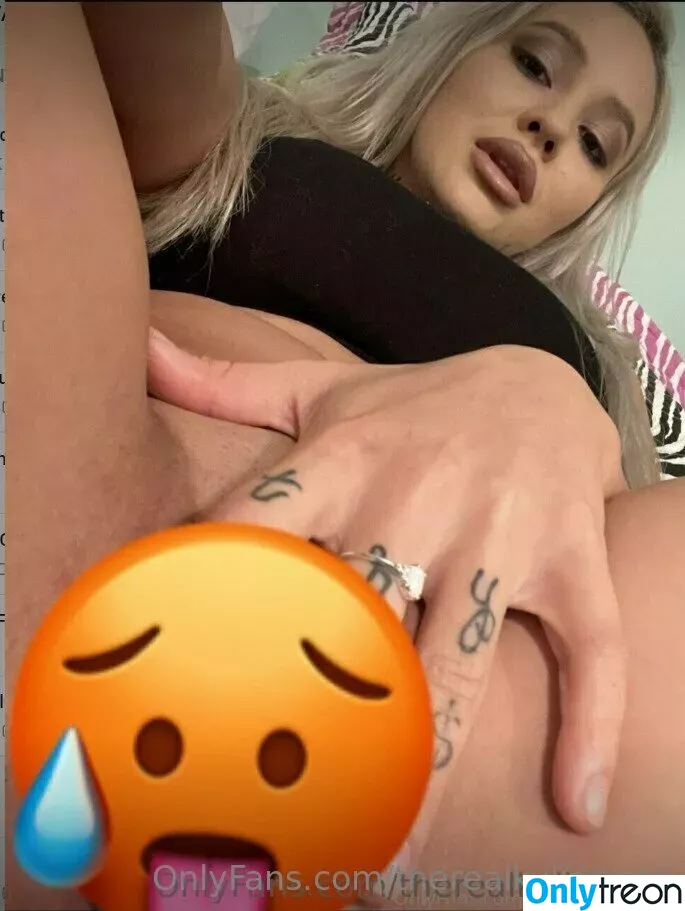 therealkyliepage nude photo #0198 (kyliepageofficial)