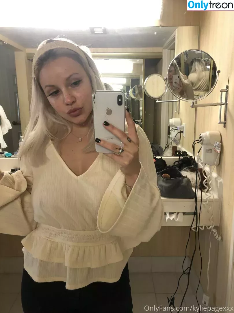 therealkyliepage nude photo #0276 (kyliepageofficial)