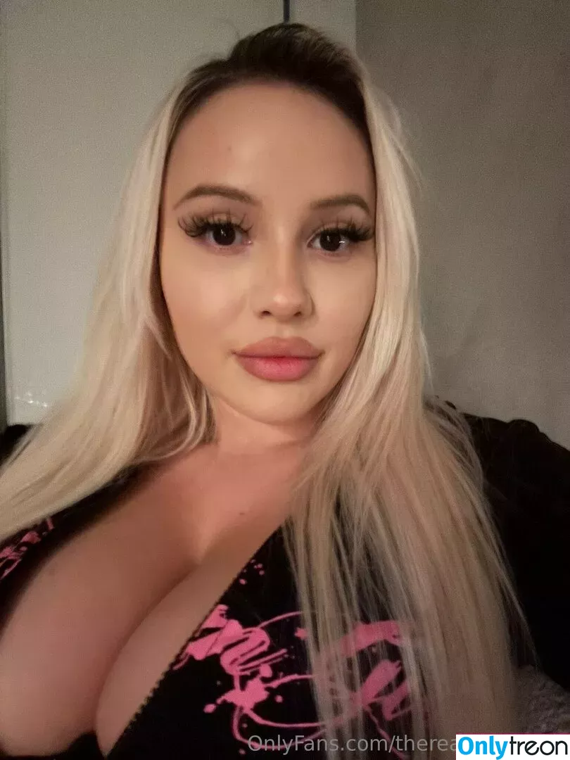 therealkyliepage nude photo #0415 (kyliepageofficial)