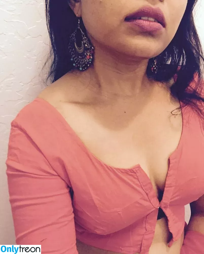 therealpankhurikunaal nude photo #0059 (pankhuri kunaal)