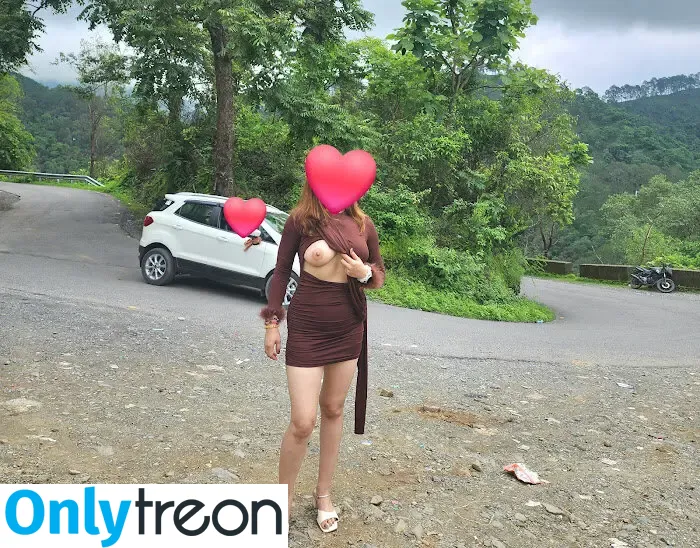therealpankhurikunaal nude photo #0091 (pankhuri kunaal)