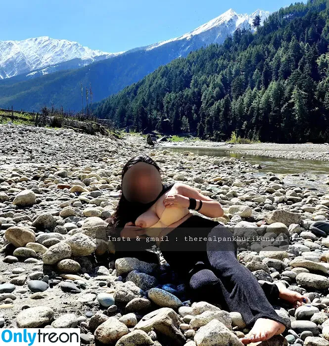 therealpankhurikunaal nude photo #0190 (pankhuri kunaal)