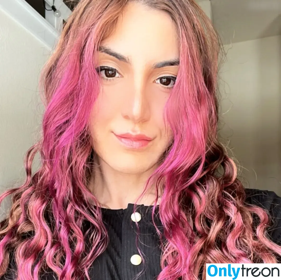 therealprincessofpersia nude photo #0001 (therealprincessofpersia)