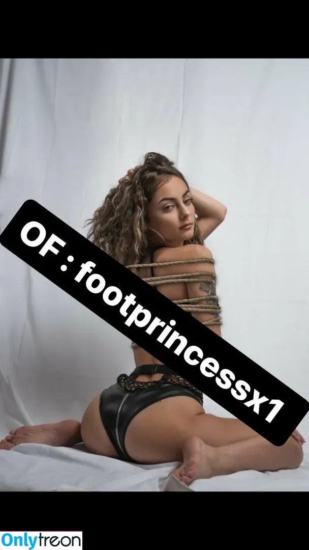 therealraneesax голая photo #0010 (footprincessx1 / therealraneesa)