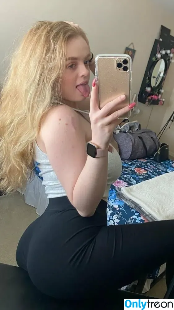 therealtayy nude photo #0004 (taylorjevaux / therealtayyyy1)
