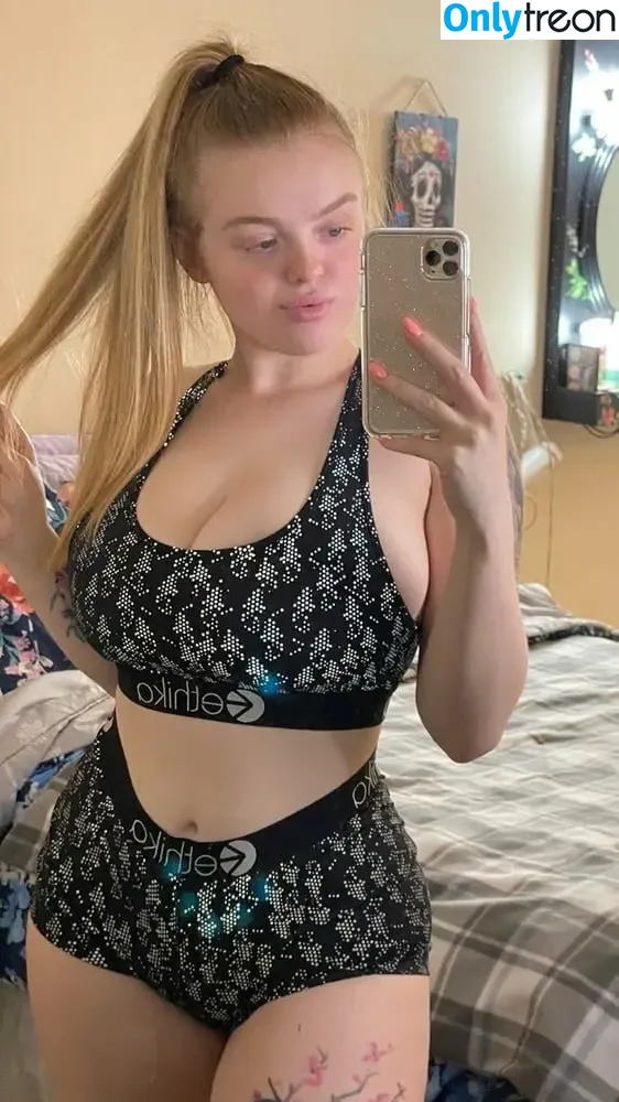 therealtayy nude photo #0015 (taylorjevaux / therealtayyyy1)