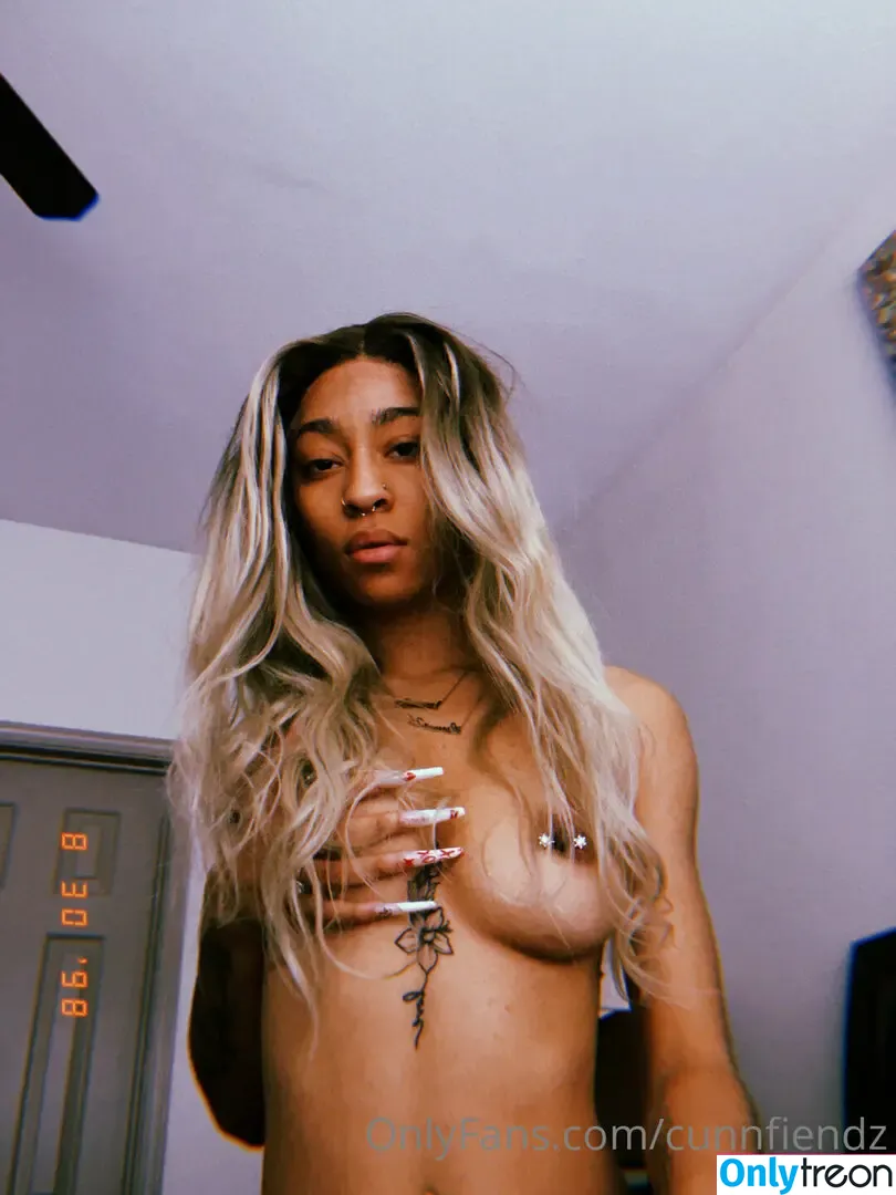 thereddragon2x nude photo #0104 (Lunaa2x / The Red Dragon / reddragon2x / theredragoon_)