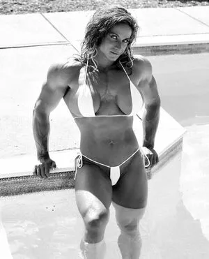 Theresa Ivancik / tivancik_ifbbpro nude photo #0035