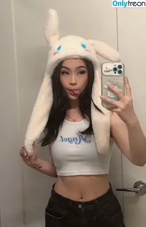 Theresa Nguyen / theresawinnn nude photo #0002