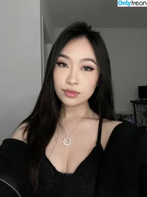Theresa Nguyen / theresawinnn nude photo #0018