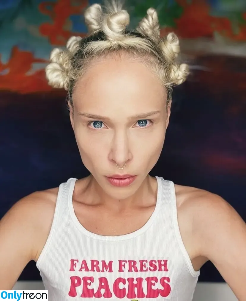 Theresia Fischer голая photo #0001 (theresiafischer)
