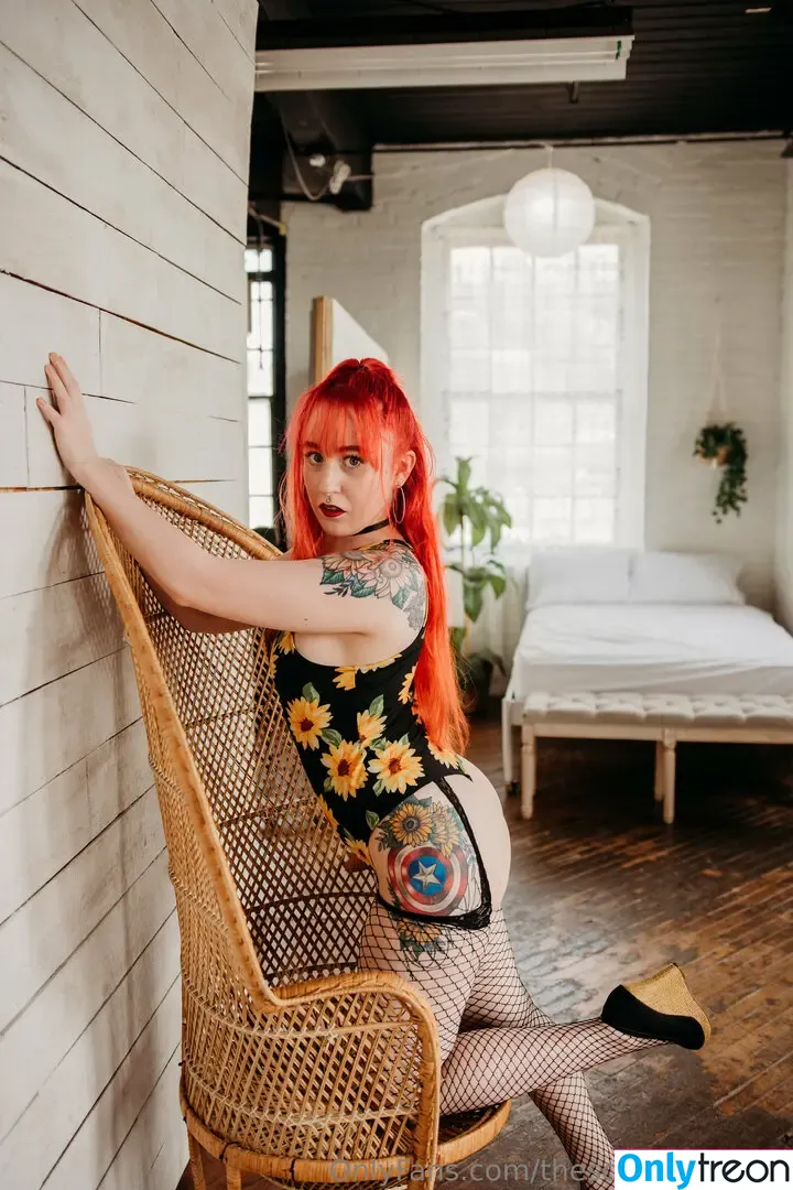 thescarlettvixen1 nude photo #0047 (thescarlettvixen1)