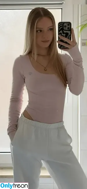  nude photo #0020