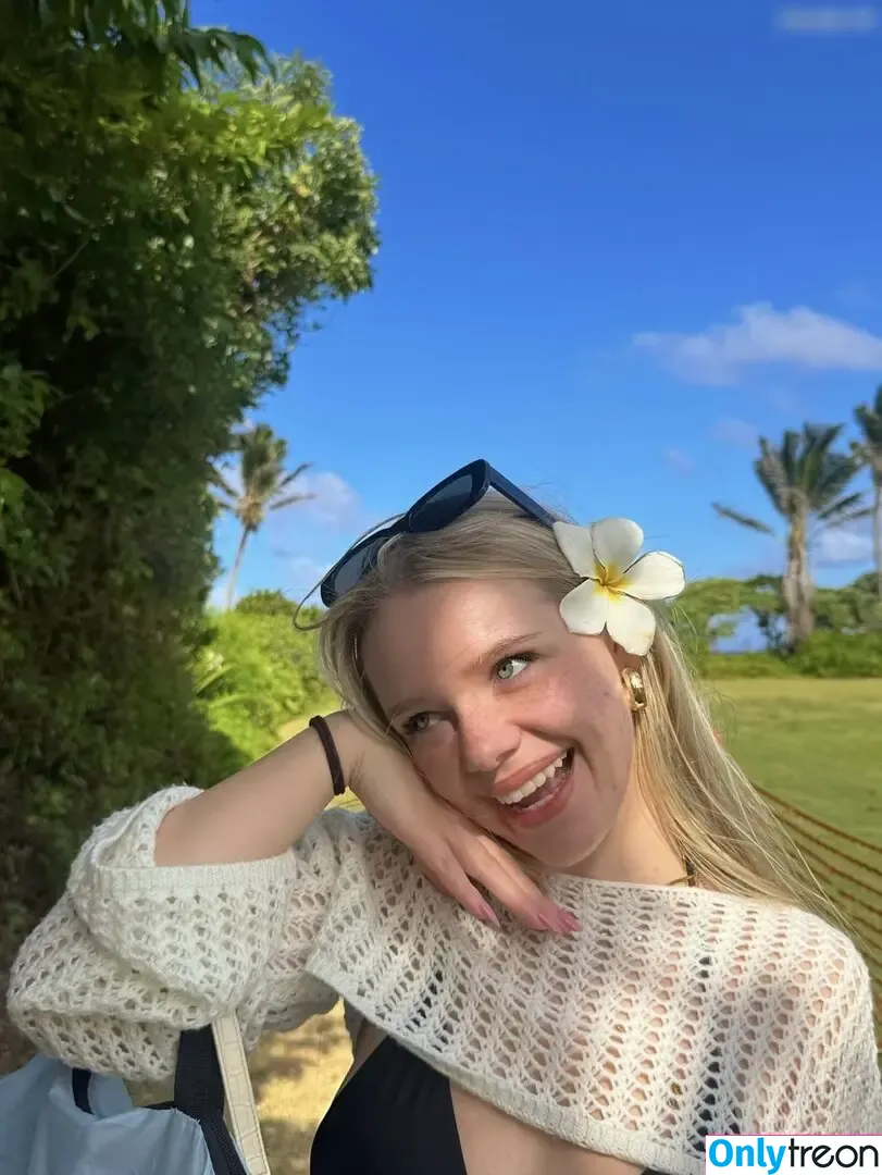 Thesi Sophie голая photo #0039 (Thesi Sophie)