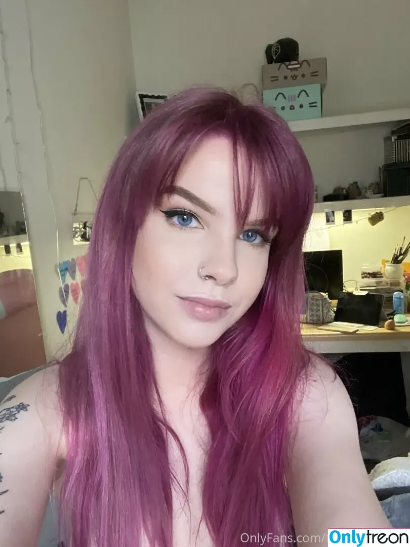 Thesilvermoon nude photo #1892 (TheSirenSilver / meowmoonxo / silvermoonlive)