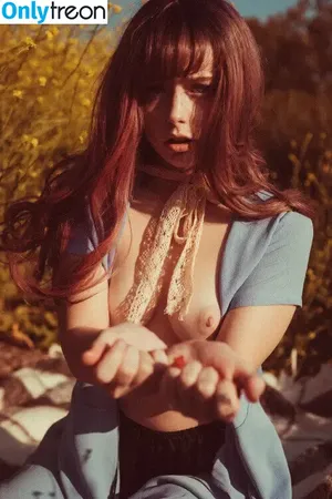 thestrawberrybutcher / SuzieSon / charlieisomething / mymotherfvckedmickjagger nude photo #0117