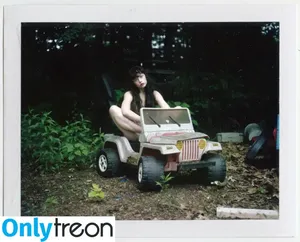 thestrawberrybutcher / SuzieSon / charlieisomething / mymotherfvckedmickjagger nude photo #0120