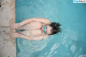thestrawberrybutcher / SuzieSon / charlieisomething / mymotherfvckedmickjagger nude photo #0226