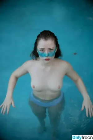 thestrawberrybutcher / SuzieSon / charlieisomething / mymotherfvckedmickjagger nude photo #0241
