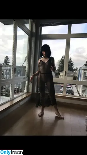 thestrawberrybutcher / SuzieSon / charlieisomething / mymotherfvckedmickjagger nude photo #0317