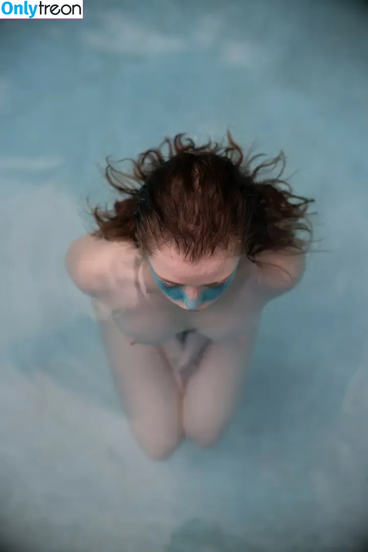 thestrawberrybutcher nude photo #0200 (SuzieSon / charlieisomething / mymotherfvckedmickjagger)