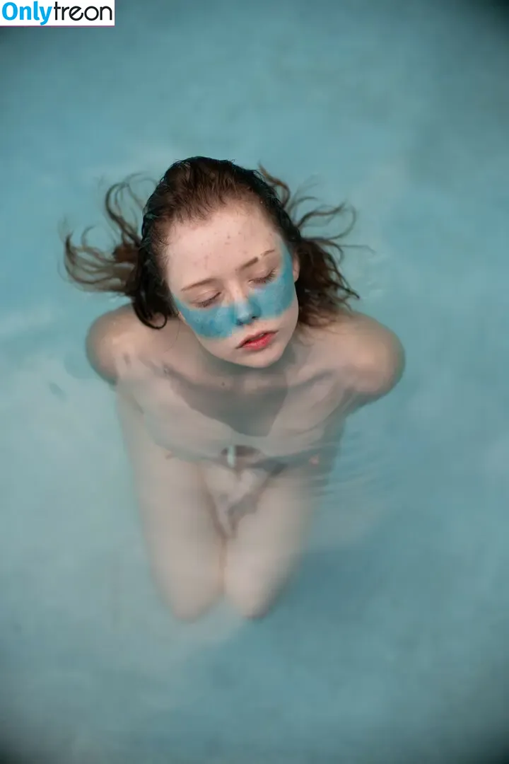 thestrawberrybutcher nude photo #0211 (SuzieSon / charlieisomething / mymotherfvckedmickjagger)