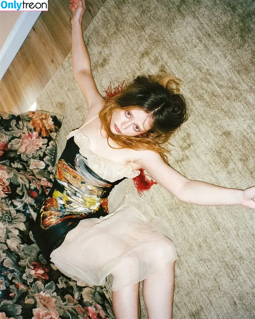 thestrawberrybutcher nude photo #0447 (SuzieSon / charlieisomething / mymotherfvckedmickjagger)