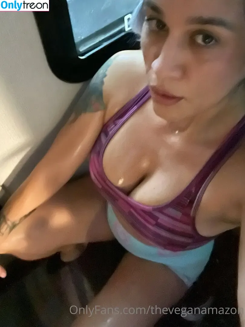 theveganamazon nude photo #0019 (veggies4four)