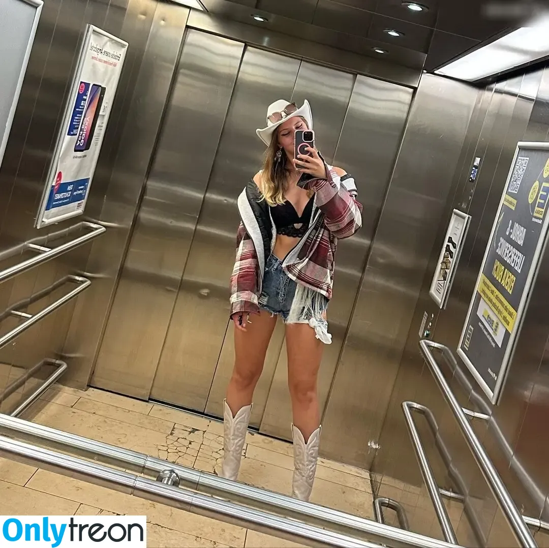 TheVirleen голая photo #0021 (TheVirleen)