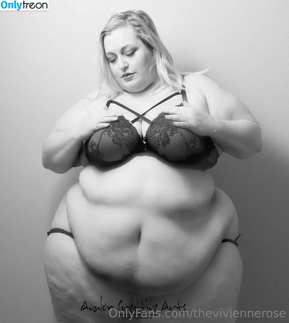 theviviennerose голая photo #0084 (theviviennerose)