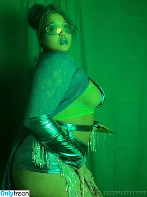 thevixxxenx / thevixensworld nude photo #0007