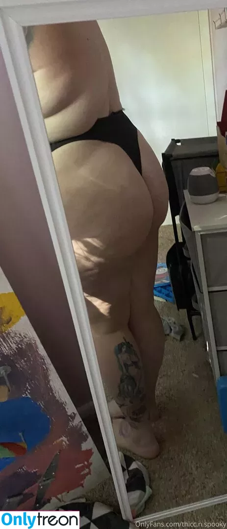 thicc.n.spooky nude photo #0050 (spooky.thicc)