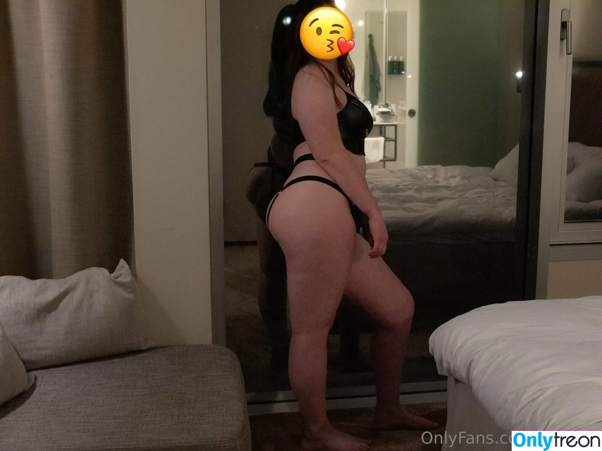 thicc02 nude photo #0003 (thicc_v0.2)