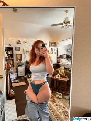 thiccameron nude photo #0532
