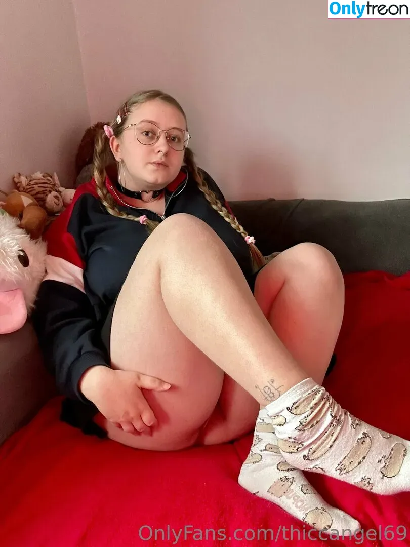 thiccangel69 nude photo #0064 (thiccbee69)