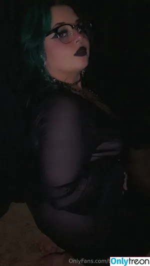 thiccmama13z / jez132219 nude photo #0105