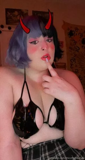 thiccthighkenzie / kducketts__ nude photo #0007