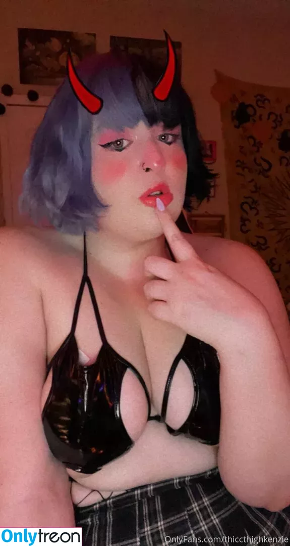 thiccthighkenzie nude photo #0007 (kducketts__)