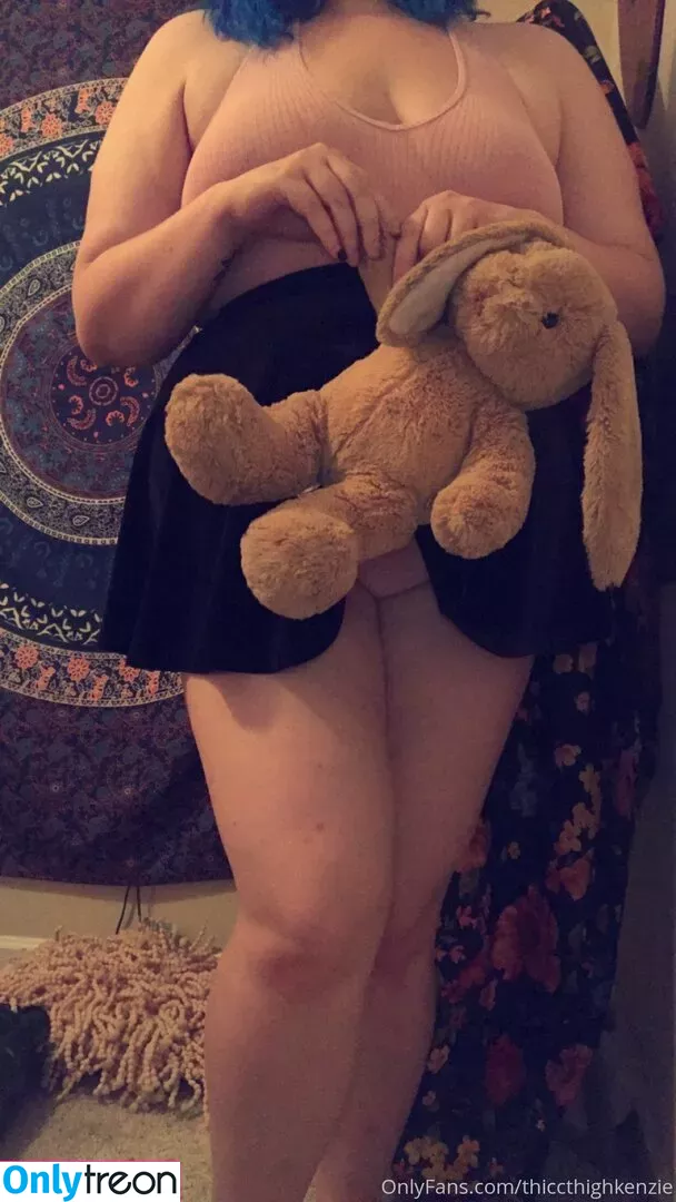 thiccthighkenzie nude photo #0076 (kducketts__)