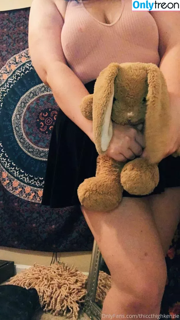 thiccthighkenzie nude photo #0077 (kducketts__)