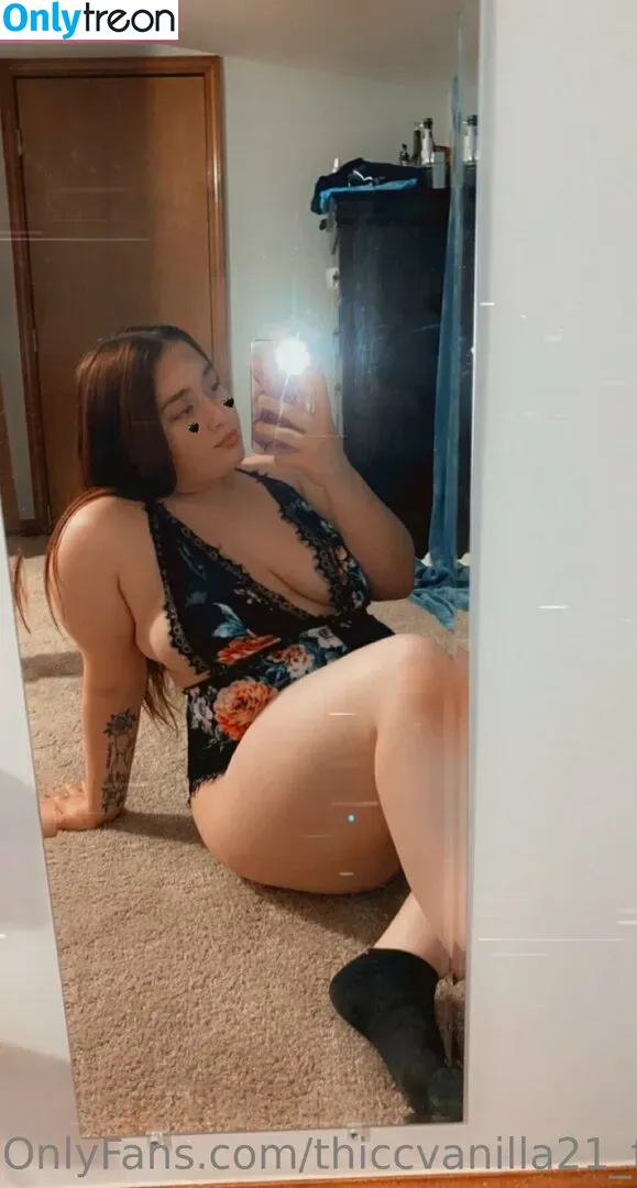 thiccvanilla21_free nude photo #0034 (suziemay212)