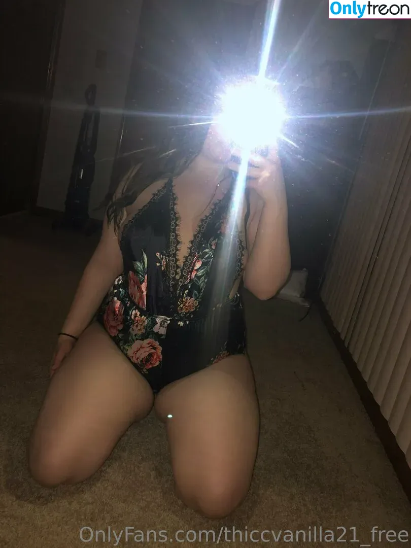thiccvanilla21_free nude photo #0071 (suziemay212)