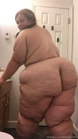 thiccyyy2thicc / thicccatthicc nude photo #0107